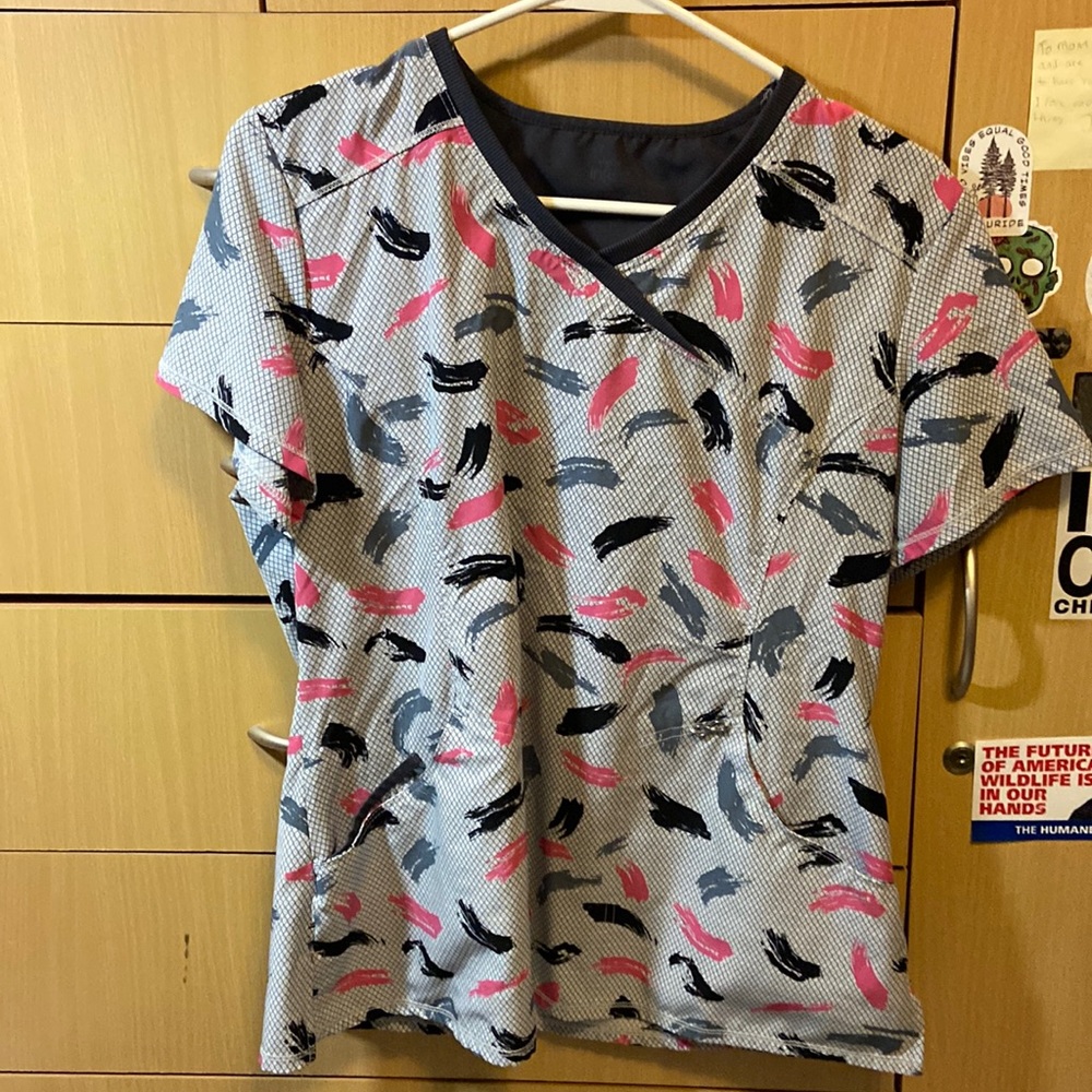Scrub top